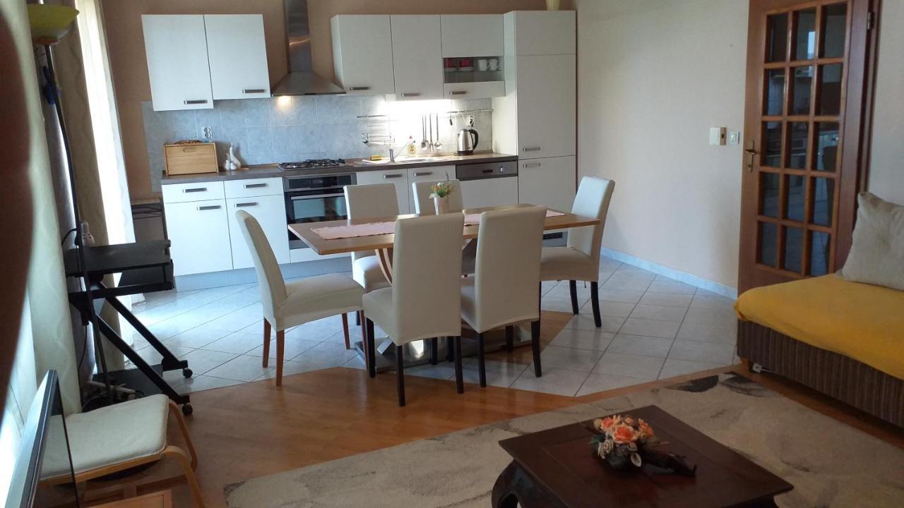 Summerhouse Duce Omis מראה חיצוני תמונה
