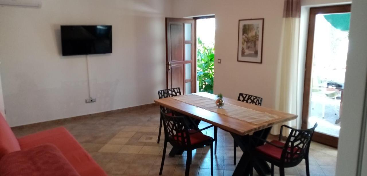 Summerhouse Duce Omis מראה חיצוני תמונה